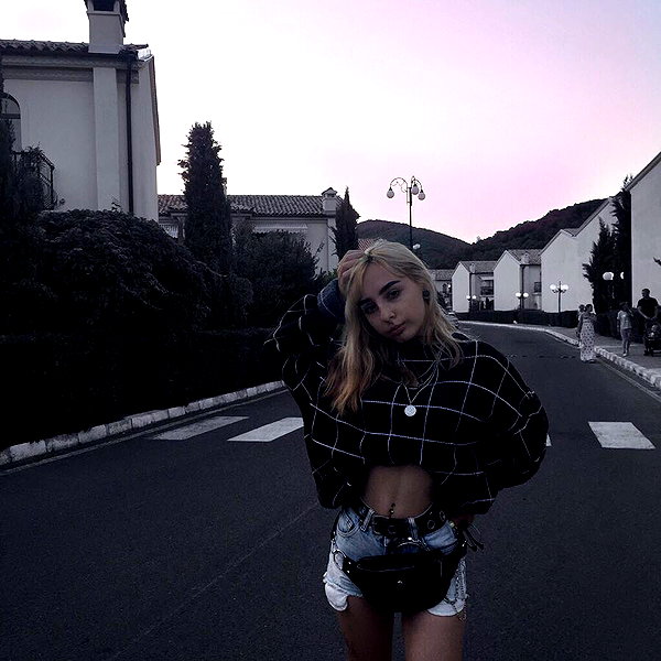 karin_orhov instagram image archive image