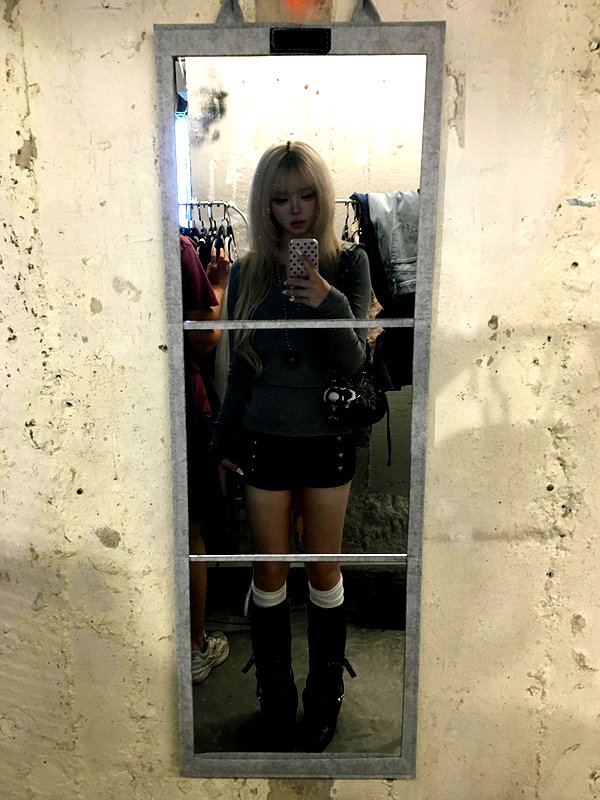 10c.7l instagram image archive image
