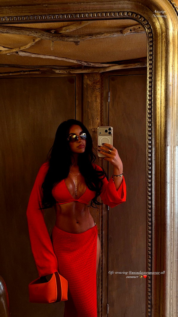 zoeliss instagram image archive image