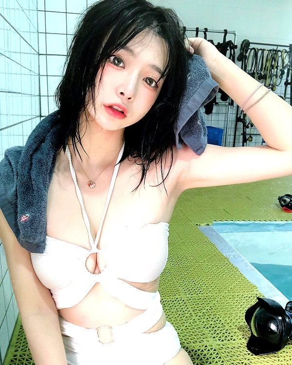 erokochiba instagram image archive image