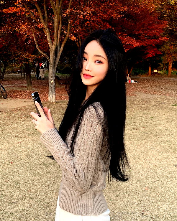 daxbin instagram image archive image