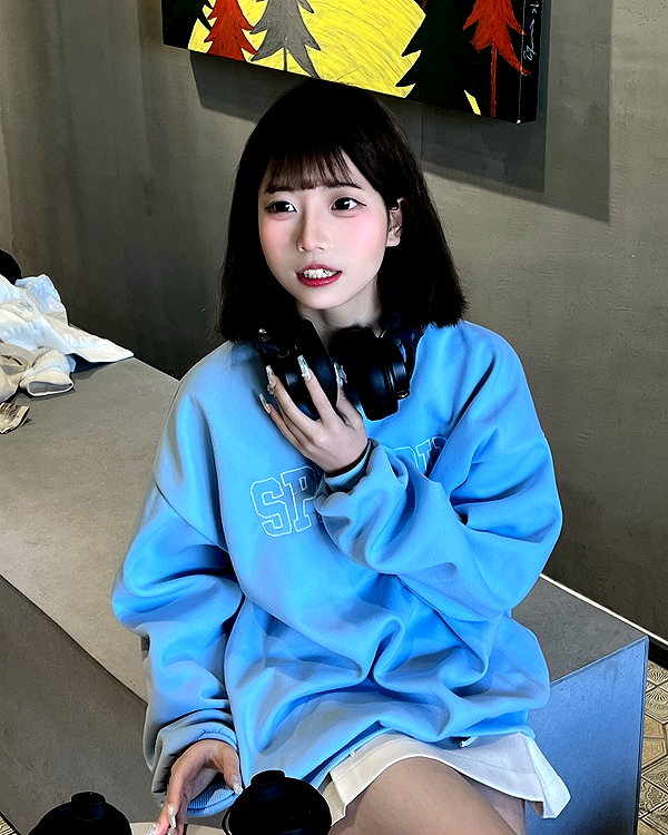 1zxhy__ instagram image archive image
