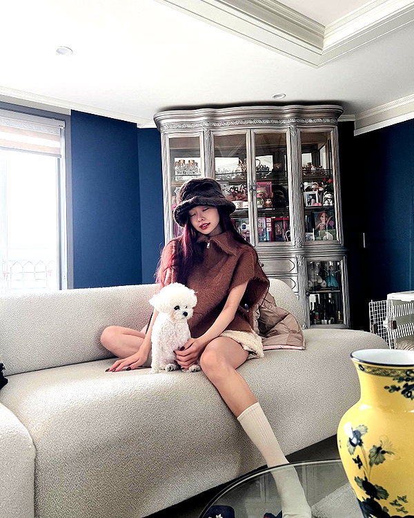 dear.zia instagram image archive image
