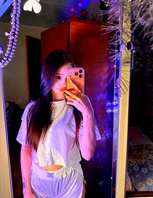 arti_0._.0 instagram image archive image