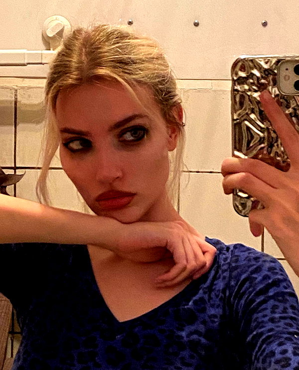 anya4everr instagram image archive image