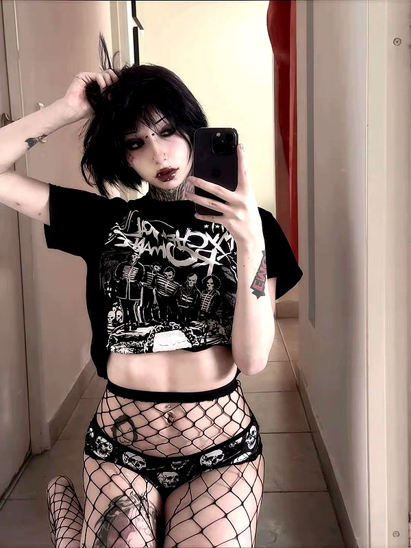 nyx_o_o_ instagram image archive image