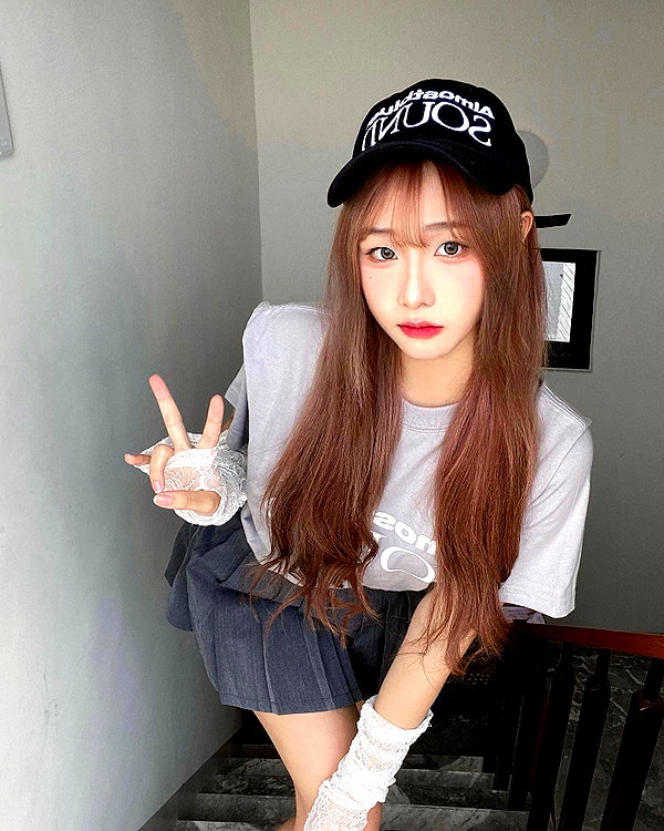 lai_931201 instagram image archive image