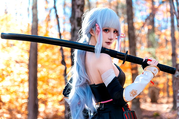 miee_cos instagram image archive image