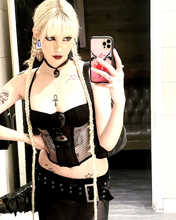 haileylayfield instagram image archive image