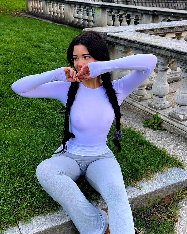 vanessa.rhd instagram image archive image