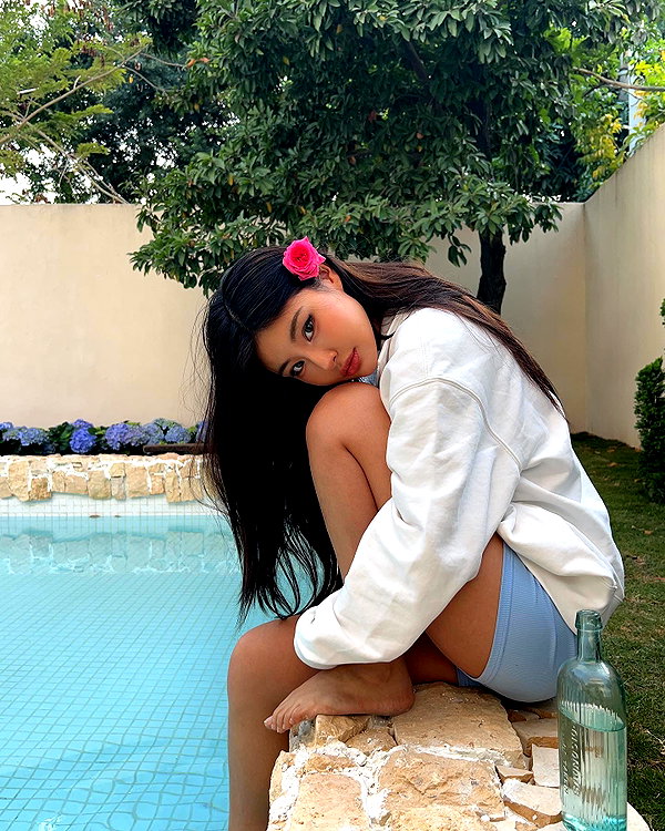 ll.lu1s instagram image archive image