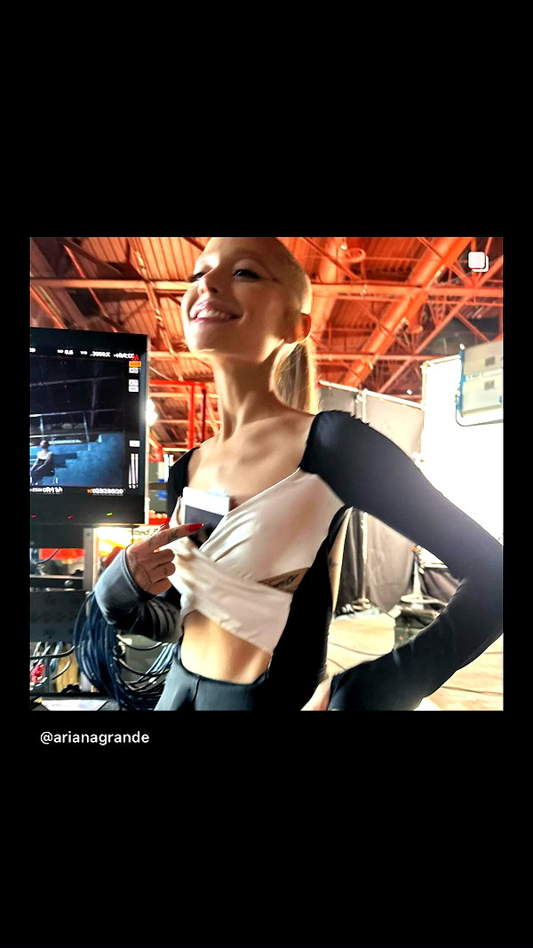arianagrande instagram image archive image
