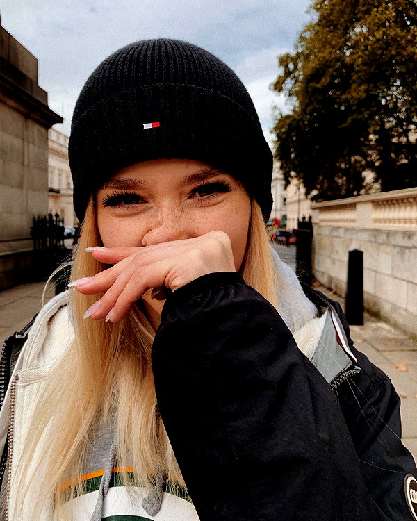 lilih instagram image archive image