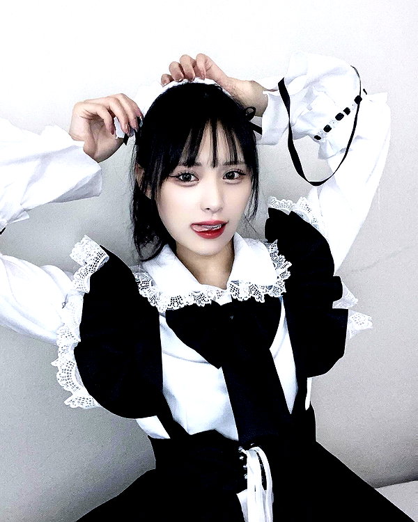 yamikumo_leisa instagram image archive image