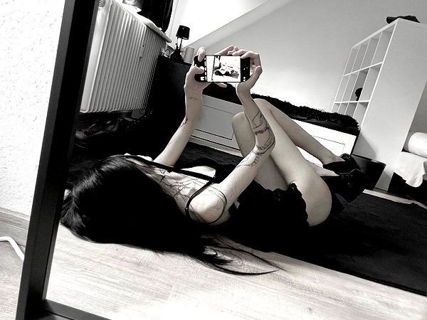 annaemiliaz instagram image archive image