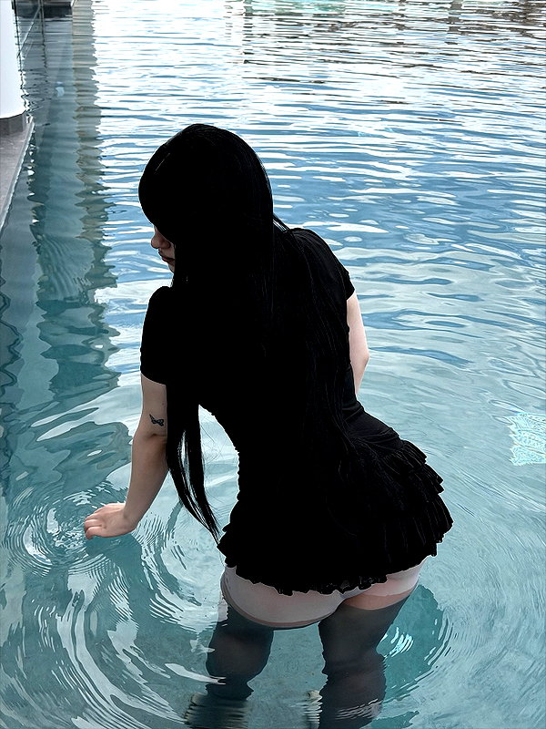 andasrose instagram image archive image