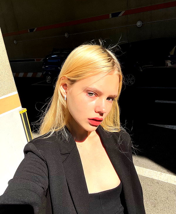 alisen.mari instagram image archive image