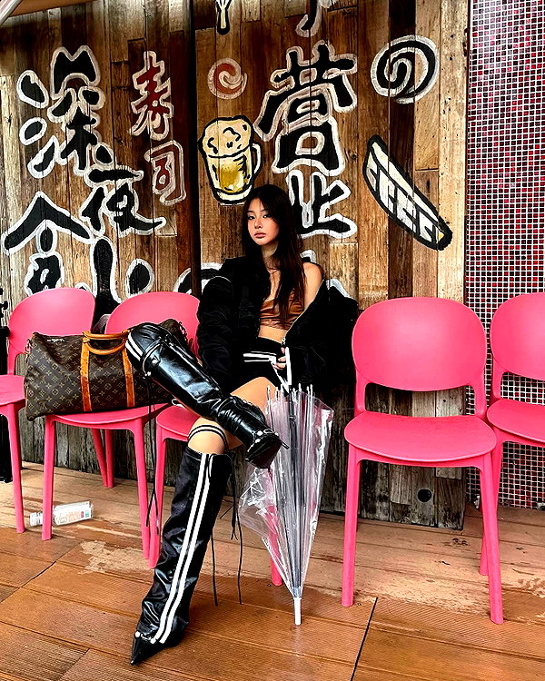 ll.lu1s instagram image archive image
