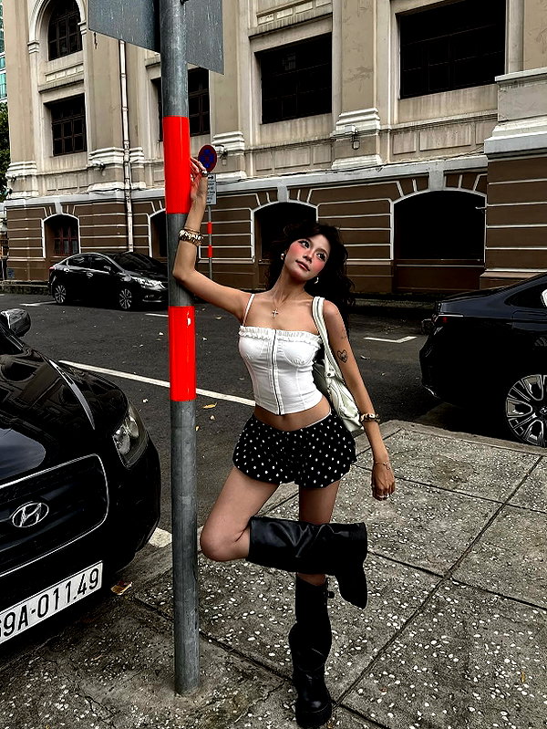 lyhythuedoxinh instagram image archive image