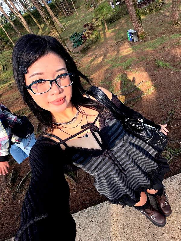 _nei.ko instagram image archive image