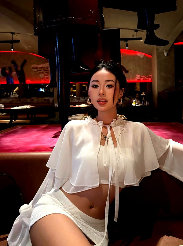 lyhythuedoxinh instagram image archive image