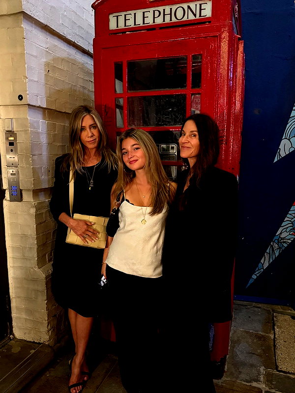jenniferaniston instagram image archive image