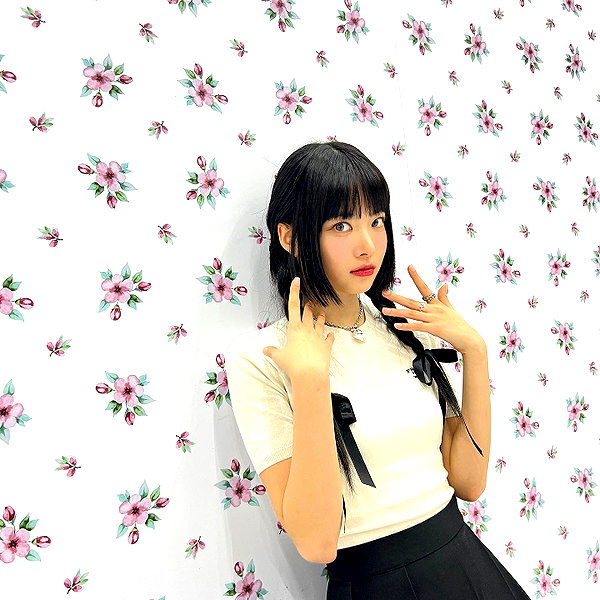 hhh.e_c.v instagram image archive image