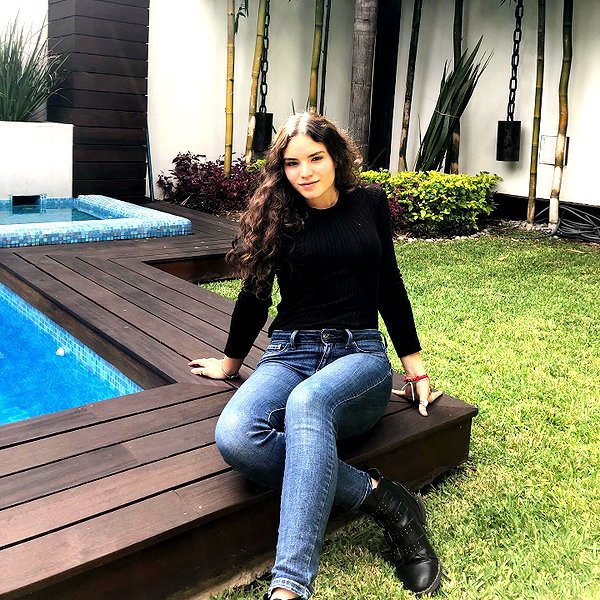 analuvillarreal instagram image archive image