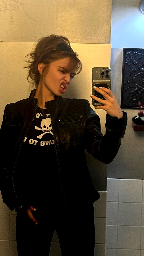 renatarrii instagram image archive image