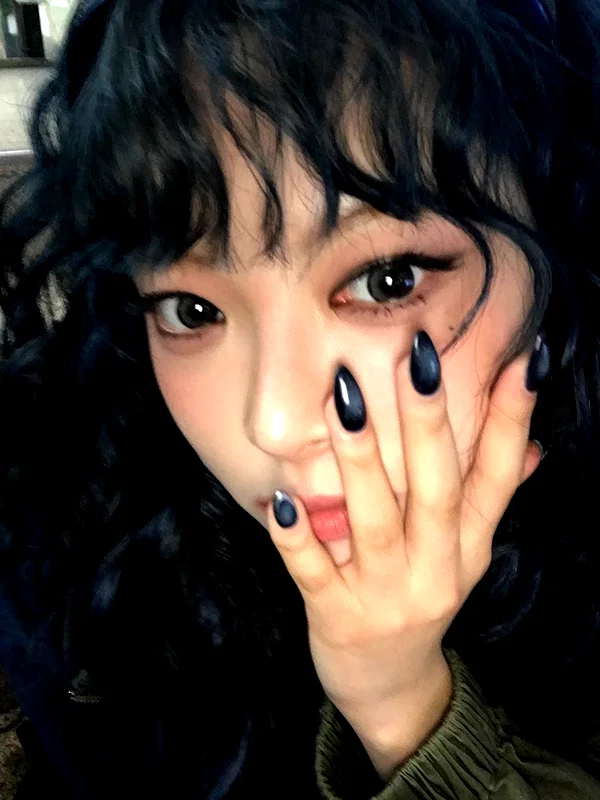 hhh.e_c.v instagram image archive image