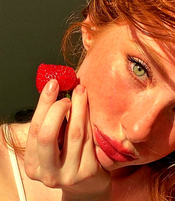 baddiesessence instagram image archive image