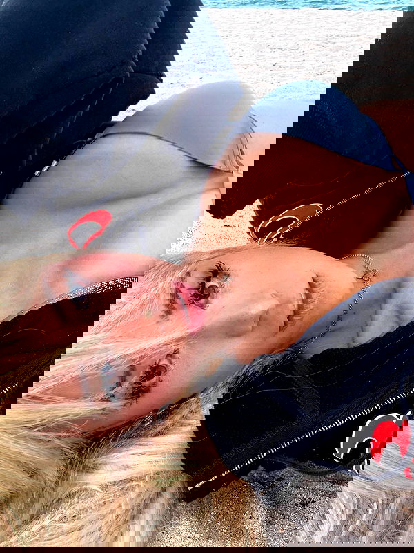 itsmiawaifuu itsmiawaifuu archive image