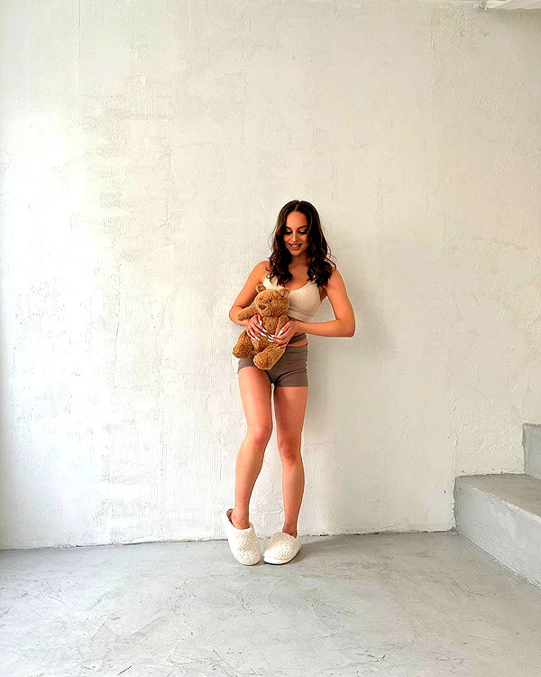 ariana_vomi instagram image archive image