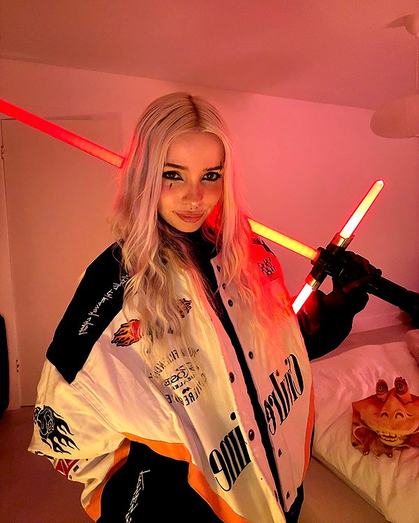 peachtoot.plz instagram image archive image
