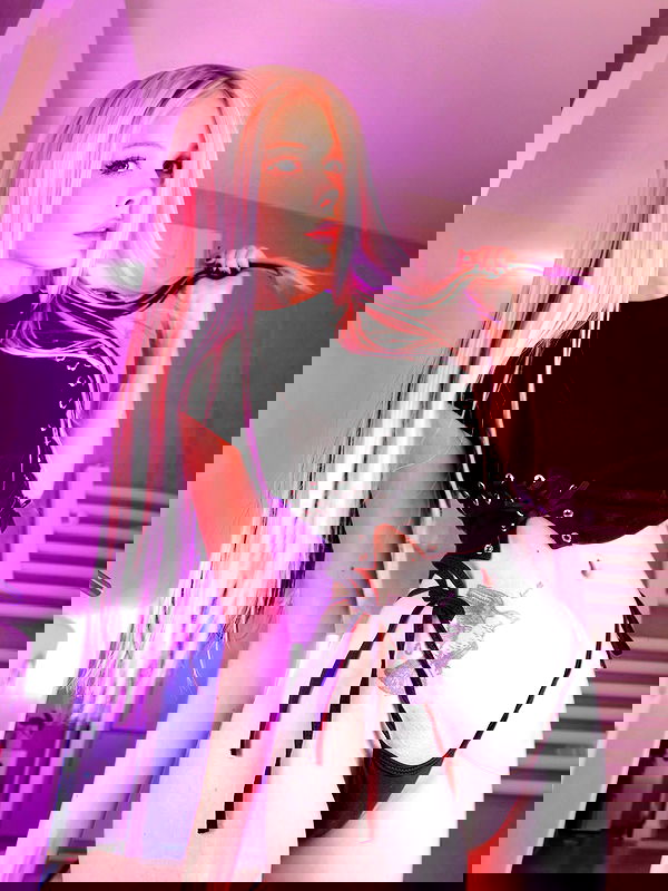 neondemoni neondemoni archive image