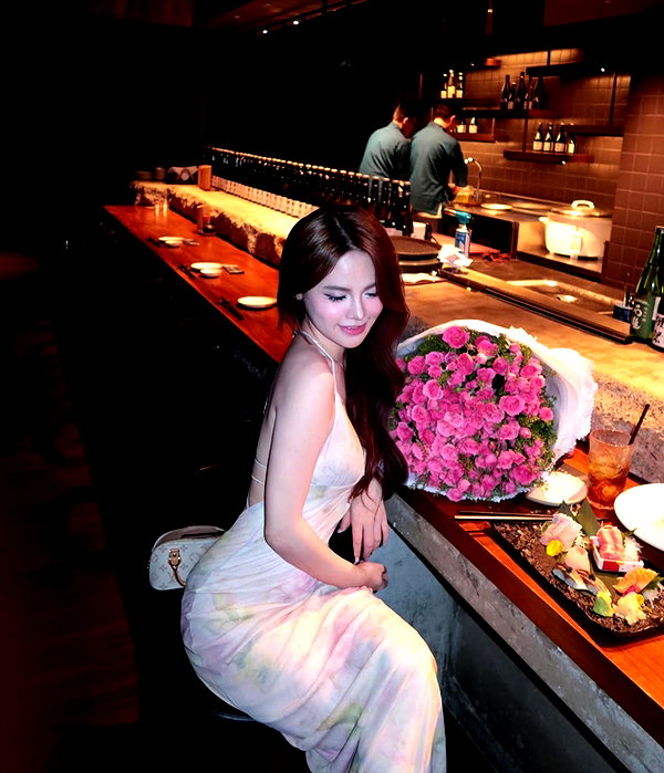 lyhythuedoxinh instagram image archive image