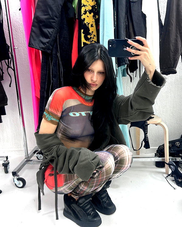 karolinaawasik instagram image archive image