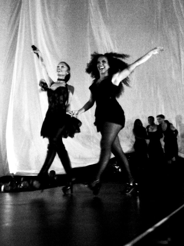 arianagrande instagram image archive image