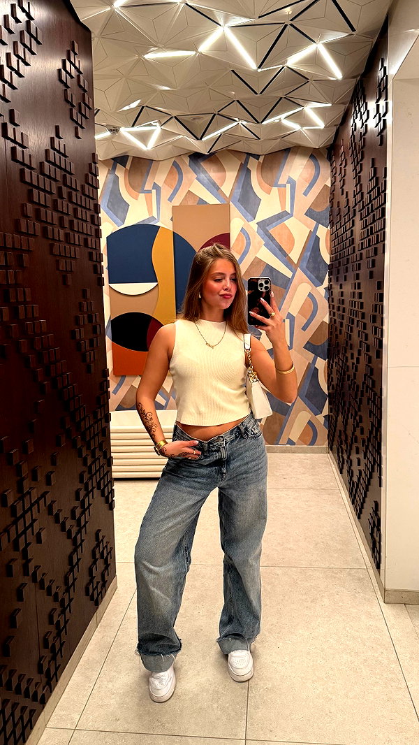 mishel_d_ instagram image archive image