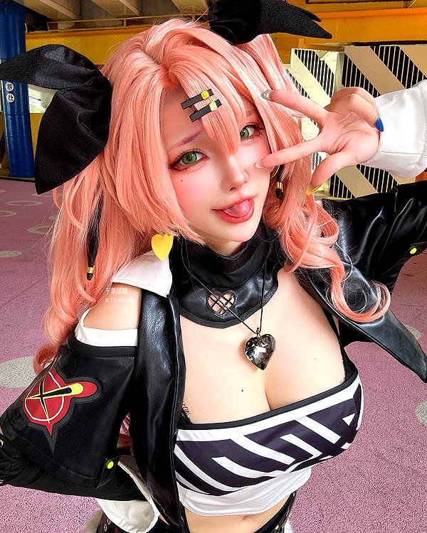 erokochiba instagram image archive image
