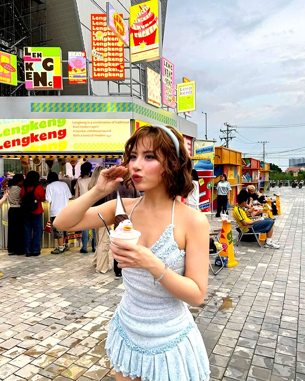lyhythuedoxinh instagram image archive image