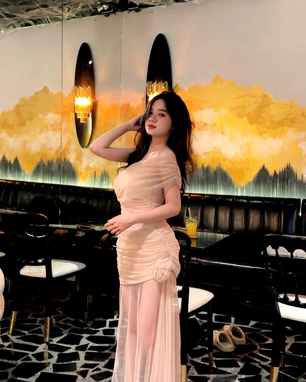 lyhythuedoxinh instagram image archive image
