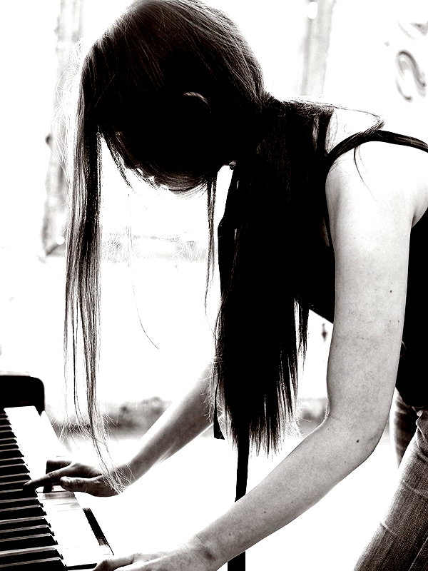 yael_karpalov instagram image archive image
