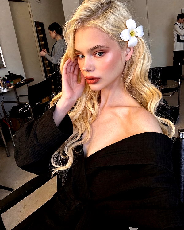 alisen.mari instagram image archive image