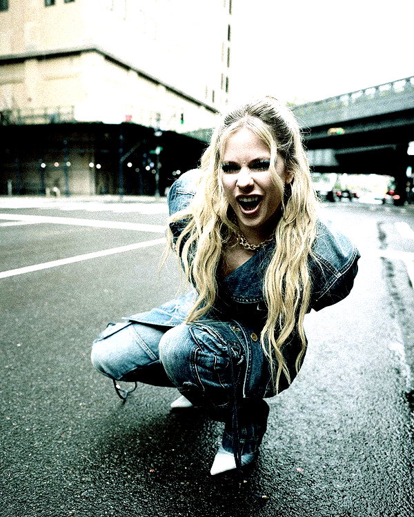 avrillavigne instagram image archive image