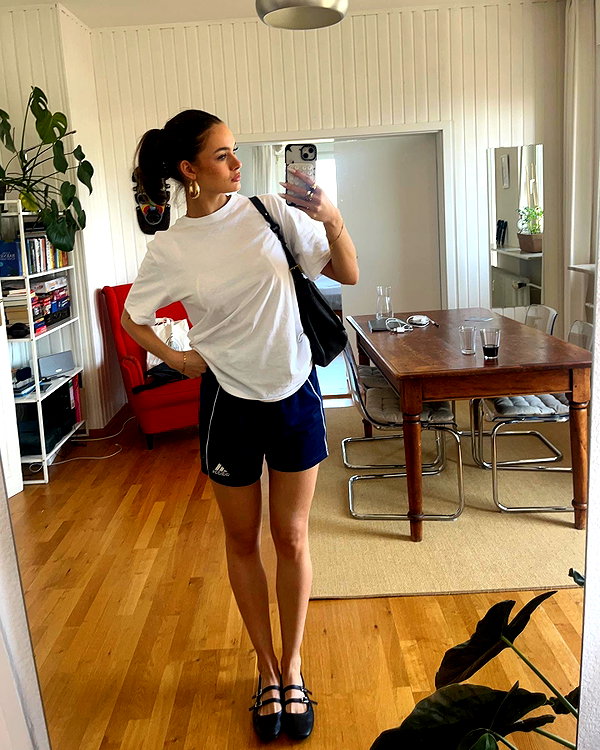 emmaaurora instagram image archive image