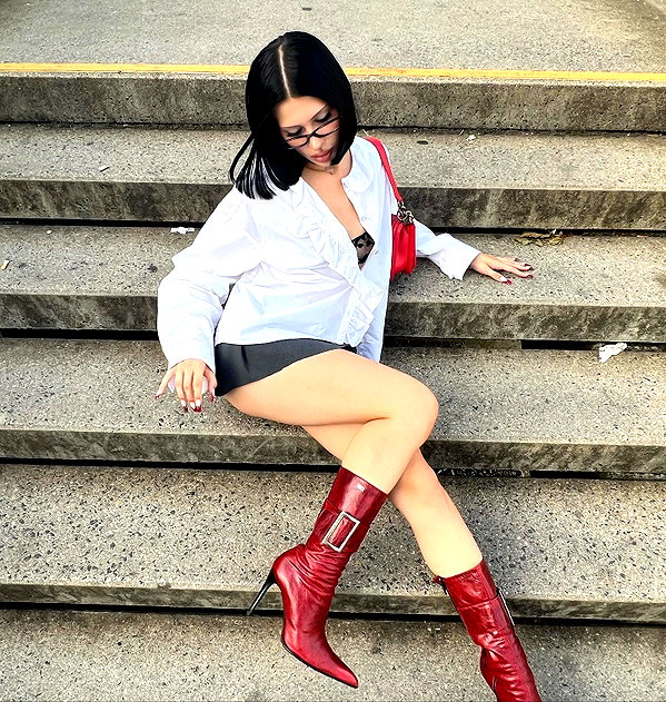 karolinaawasik instagram image archive image