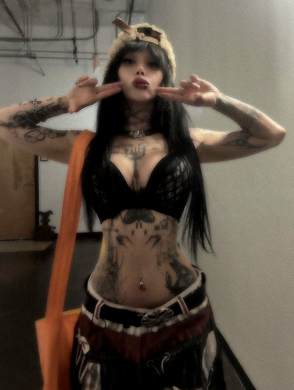zommmbri instagram image archive image