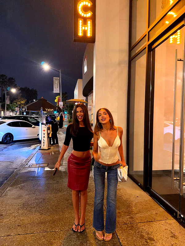 oliviaphillipps instagram image archive image
