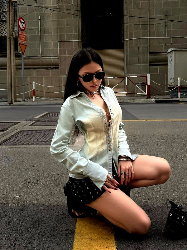 lyhythuedoxinh instagram image archive image